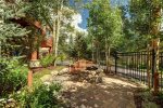 Black Bear Lodge common outdoor area